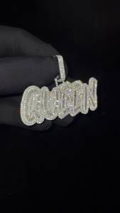 จี้เพชรโมอิสซาไนต์ VVS สั่งทำตัวอักษรได้ เงินแท้ 925 สไตล์ฮิปฮอปสุดหรู ประดับเพชรแบบ Iced Jewelry รับรองโดย GCI & IDGL พร้อมจี้ตัวอักษร - Product Image 3