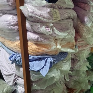 Fabriqué en Corée, tissu en coton peigné 100 %, maille tricotée, poids moyen, extensible, doux, de haute qualité, uni, teint, pour vêtements et robes. - Product Image 6