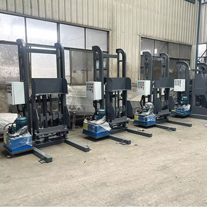 Station de traitement des déchets avec élévateur vertical et machine automatique de chargement et de déchargement des bacs à ordures - Product Image 5