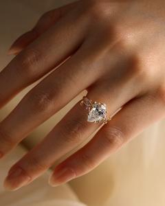 Bague unisexe en argent S925 avec moissanite à griffes, design gouttes de pétales, sensuelle, luxueuse, éternelle, Mozambique, cadeau de mariage, tendance, best-seller - Product Image 3