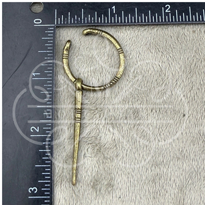MORTAL SAGA Broche de Ropa Vintage Multifunción de Acero de Damasco Medieval Forjado a Mano con Borde Liso de Acero al Carbono - Product Image 3