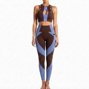 Nouvel arrivage : Ensemble de sport côtelé sans coutures pour femme – Tenue de sport flexible pour les séances d'entraînement, l'exercice, la course et les cours de fitness - Product Image 1