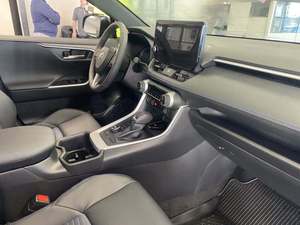 พร้อมส่งมอบ ปี 2025 โตโยต้า RAV4 ไฮบริด XSE AWD ตัวท็อป พร้อมเอกสารครบถ้วน รถมือสอง คุณภาพระดับอุตสาหกรรม รับประกัน 3 ปี - Product Image 6