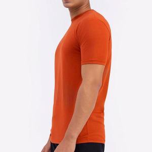 ผู้ผลิตเสื้อผ้า เสื้อยืดคุณภาพสูง 100% ผ้าฝ้าย ราคาโรงงาน รับสกรีนโลโก้ เสื้อยืดเรียบๆ แบบยูนิเซ็กส์ สำหรับผู้หญิงและผู้ชาย - Product Image 3