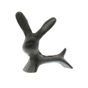 Ensemble de deux sculptures modernes abstraites en aluminium en forme de triangle, statues décoratives faites à la main pour table, remise de diplôme, anniversaire - Product Image 6