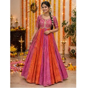 Vestido Anarkali de Moda Estilo Bollywood con Hermosa Tela de Red Cosida y Dupatta de Encaje Thumar en Cuatro Lados para Venta de Exportación - Product Image 1