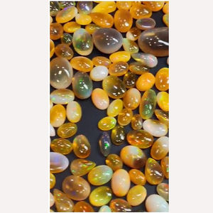 197 Piezas de Ópalo Negro Etíope Natural con Fuego, de 10mm a 35mm, en Forma Ovalada, de Pera y Redonda, Cabujón, 1064 Quilates, Gemas Iroc Sales, Cabujón US$809 - Product Image 1