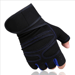 Gants d'entraînement demi-doigts en polyester 2026 en gros avec sangle de poignet réglable pour hommes et femmes, respirants, pour cyclisme, fitness et gym - Product Image 4