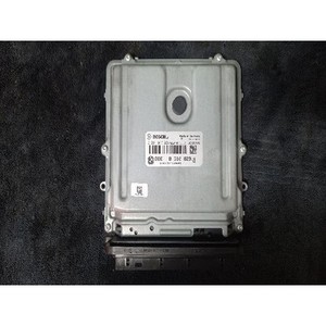 ECU และโมดูลคอมพิวเตอร์มือสองสำหรับรถยนต์ซีรีส์ 3 รุ่น 851082901 - Product Image 1