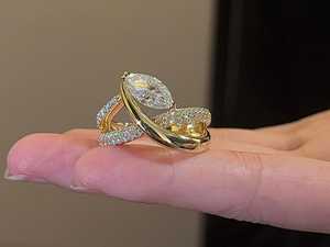 Anillo de lujo con dos bandas cruzadas y diamante marquise de 1.02 CT cultivado en laboratorio para mujer, oro sólido de 14K, joyería para boda o fiesta para novias. - Product Image 3