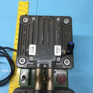 Pompe à vide à diaphragme ULVAC SINKU KIKO DA-120S - Équipement et pièces semi-conductrices de renommée mondiale à saisir - Product Image 5
