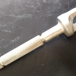 สลักเกลียวหัวหกเหลี่ยมเหล็กอัลลอยด์ชุบสังกะสีเกรดอุตสาหกรรม  พร้อมเหล็กเส้นรูปดาวสแตนเลสสำหรับงานหนัก สำหรับงานก่อสร้างที่ต้องการรับน้ำหนักมาก - Product Image 1