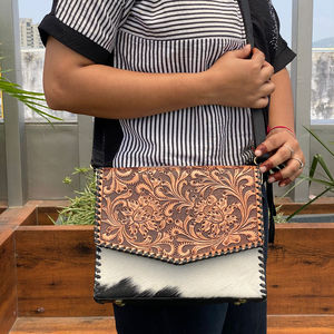 2025 nouvelle Texture cheveux de luxe légers sur peau de vache sac à main pour femmes en cuir repoussé à la main à la mode et polyvalent sac à bandoulière unique - Product Image 4