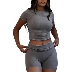 Conjunto deportivo gris de 2 piezas para mujer: Top corto de encaje de malla de manga corta y shorts de cintura alta con soporte alto, de punto sólido y transpirable para primavera. - Product Image 1