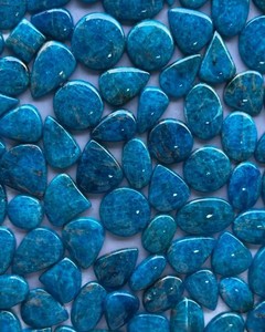 Lote de Cabujones de Apatita Azul Natural, Gemas Sueltas Pulimentadas, Formas Surtidas, para Fabricación de Joyería, Suministro al por Mayor - Product Image 1