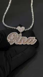 Colgante con Nombre en Capas de Moissanita VVS, Chapado en Oro de 14K, Plata 925, con Diamantes Cultivados en Laboratorio, Letra Personalizada con Doble Placa - Product Image 5