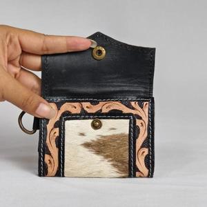 Tarjetero de Cuero Genuino Hecho a Mano con Estampado de Dibujos Animados, Cierre a Presión Estilo Vintage, Cartera Corta Unisex - Product Image 4