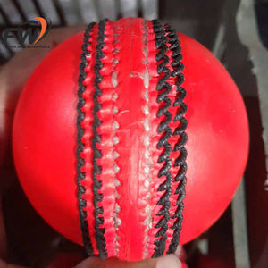 Balle de cricket dure sur mesure de haute qualité, faite à la main, rouge, 4 pièces, pour matchs professionnels et entraînement sportif en extérieur, vente en gros - Product Image 3