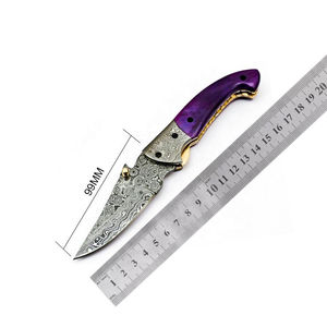 Couteau pliant Damas avec lame à motifs audacieux et manche ergonomique moderne, couteau de poche en acier Damas - Product Image 3