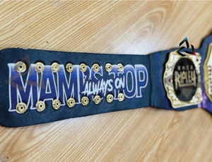 Ceinture de championnat de lutte mondiale des poids lourds W-W-E R-H-E-A R-I-P-L-E-Y personnalisée – Plaques dorées de qualité supérieure, sangle en cuir noir - Product Image 3