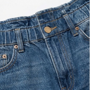 Shorts en jean taille haute plissés et déchirés pour femme – Respirants, confortables, décontractés, élégants pour l'été - Product Image 4
