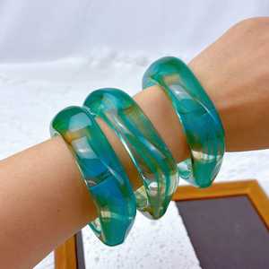 Bracelet jonc en résine de style vintage, poli à la main, personnalisé, fait main, pour femme, d'Inde - Product Image 5