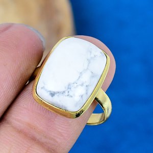 Bague en howlite naturelle en forme de coussin, plaquée or 18 carats sur argent sterling 925 - Product Image 3