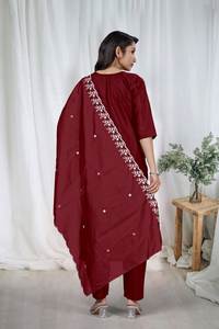 Conjunto de Salwar Kameez para Mujer de Zain Exports, Tela de Algodón con Detalles Bordados, Ropa Casual para Fiestas, Todas las Temporadas, Secado Rápido - Product Image 4