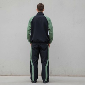 Ensemble coupe-vent vintage personnalisé à panneaux, survêtement streetwear oversize, tenue de sport rétro légère, ensembles en nylon de qualité supérieure - Product Image 5