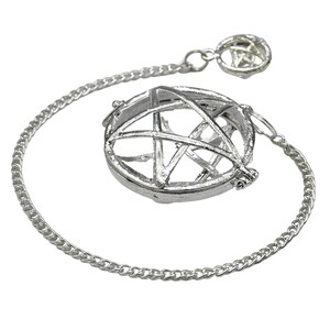 Pendentif cage circulaire en argent pour la divination et la guérison énergétique, écologique et artistique, vente en gros - Product Image 3