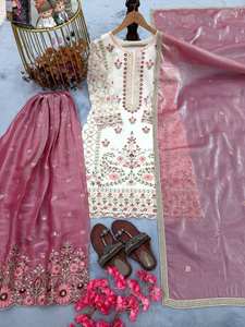 Traje Étnico Indio Lehenga Choli de Seda con Bordado Intenso y Borde de Encaje Elástico, Listo para Usar en Bodas y Fiestas - Product Image 6