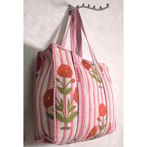 Sac fourre-tout matelassé en coton à motifs floraux bohèmes pour femme, sac à bandoulière zippé, sac de shopping indien fait main - Product Image 3
