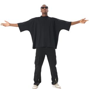 Camiseta Oversize de Cuello Redondo 100% Algodón, 260GSM, Negra/Marrón, con Logotipo Personalizado en la Parte Delantera, Corte Cuadrado - Product Image 1