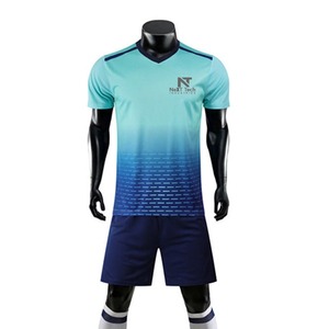 Vêtements de sport confortables pour hommes, uniforme de football 100% polyester, uniforme de football sur mesure pour hommes - Product Image 1