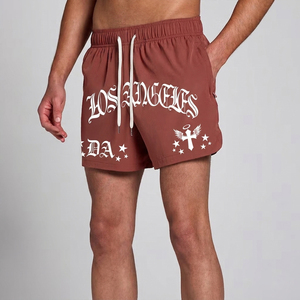 Pantalones cortos con cordón para hombre, color marrón, con estampado de Los Ángeles y logotipo cruzado en el bolsillo delantero, estilo casual. - Product Image 1