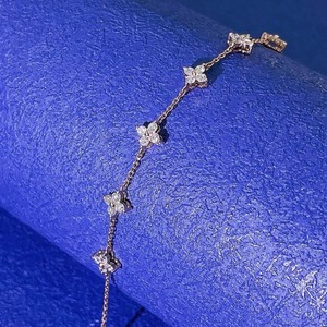 สร้อยข้อมือเพชรที่มีคุณภาพระดับพรีเมี่ยมสำหรับงานปาร์ตี้และโอกาสพิเศษ - Product Image 1