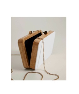 Nuevo Bolso de Mano de Madera en Venta, Bolso de Mano de Madera Colorido con Correa de Cadena Dorada, Bolso de Madera Pulida Marrón de Calidad Superior - Product Image 4
