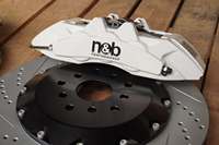 Kit de frenos de alto rendimiento n&b Performance F601 de 6 pistones para TOYOTA Hilux con discos de freno de 356x32mm de 2 piezas