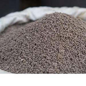 Engrais NPK agricole sélectionné, riche en minéraux, pour l'alimentation des cultures maraîchères, emballé dans des sacs d'exportation durables - Product Image 3