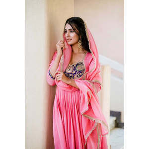 Conjunto de ropa de fiesta de diseñador para mujer Vestido elegante con parte inferior y Dupatta para ocasiones especiales - Product Image 1