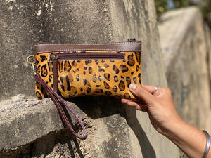 Cartera de mano de cuero con herramientas Monedero Pelo en embrague de cuero Carteras de cuero con estilo Único para mujeres - Product Image 5