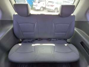 Fourgonnette d'occasion Hyundai Starex 2017 blanche, toit surélevé, pour 12 passagers, véhicule d'occasion coréen - Product Image 6