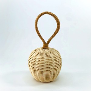 Top vente cloche shaker rotin en bois hochet de dentition bébé cadeau jouets faits à la main naturel secouant hochets - Product Image 1