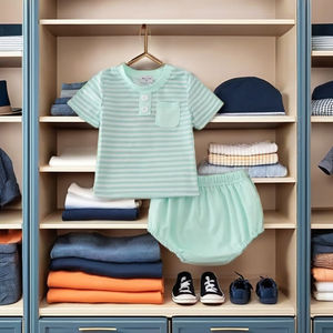 Ensemble de vêtements confortables et élégants pour garçons Mint Stripe Baby Bloomer avec tissu doux et design rayé à la menthe fraîche - Product Image 1