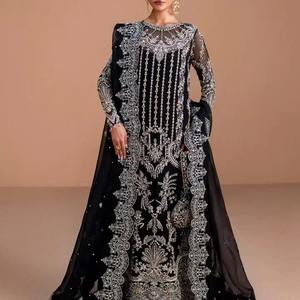 Vestido Anarkali Pakistaní Premium Color Rosa Polvoriento Lavanda, Largo y Escultural, con Hombros Acolchados y Estructurados - Product Image 6