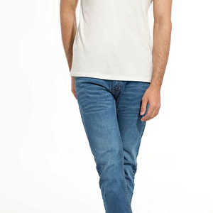 T-shirt pour homme à manches courtes personnalisé de haute qualité, en lin confortable, idéal pour les tenues décontractées et les soirées. - Product Image 5