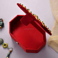 ARTISTRY PR Boîte à bijoux de luxe en carton papillon, brodée Zardozi, ornée de perles, gravée, pour rangement de bagues et cadeaux de mariage