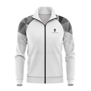 Ensemble de survêtement tendance pour homme avec un design élégant, une matière douce et respirante, parfait pour une utilisation décontractée - Product Image 3