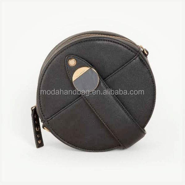 สีดำล้วน