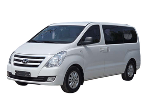 Fourgonnette d'occasion Hyundai Starex 2017 blanche, toit surélevé, pour 12 passagers, véhicule d'occasion coréen - Product Image 1